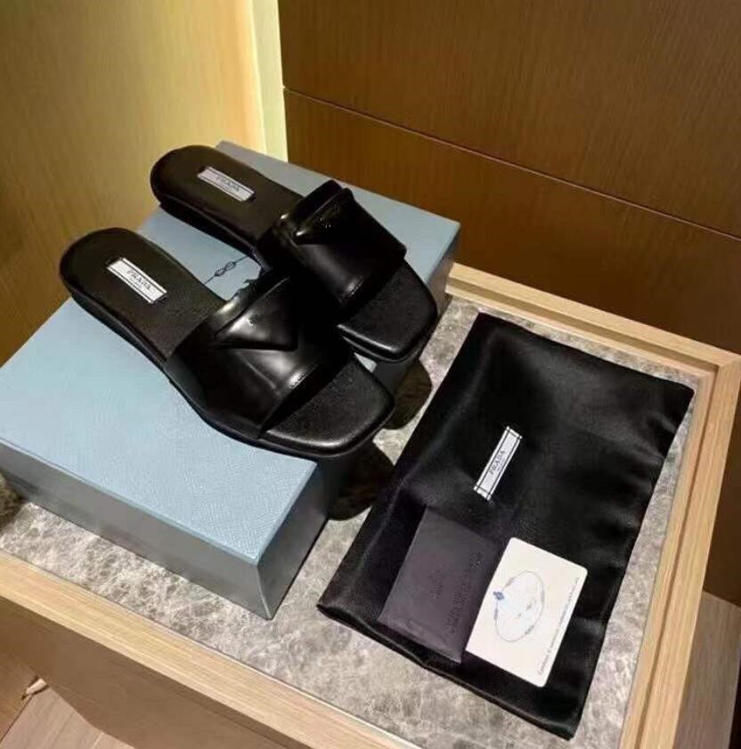 Designer Triangle Logo Slippers Square Toe Leather Letter Women Summer Beach Shoes Open-toed Sandals Brand Fashion Female Fat Flip Flops, White
Designer Triangle Logo Slippers Square Toe Leather Letter Women Summer Beach Shoes Open-toed Sandals Brand Fashion Female Fat Flip Flops, White