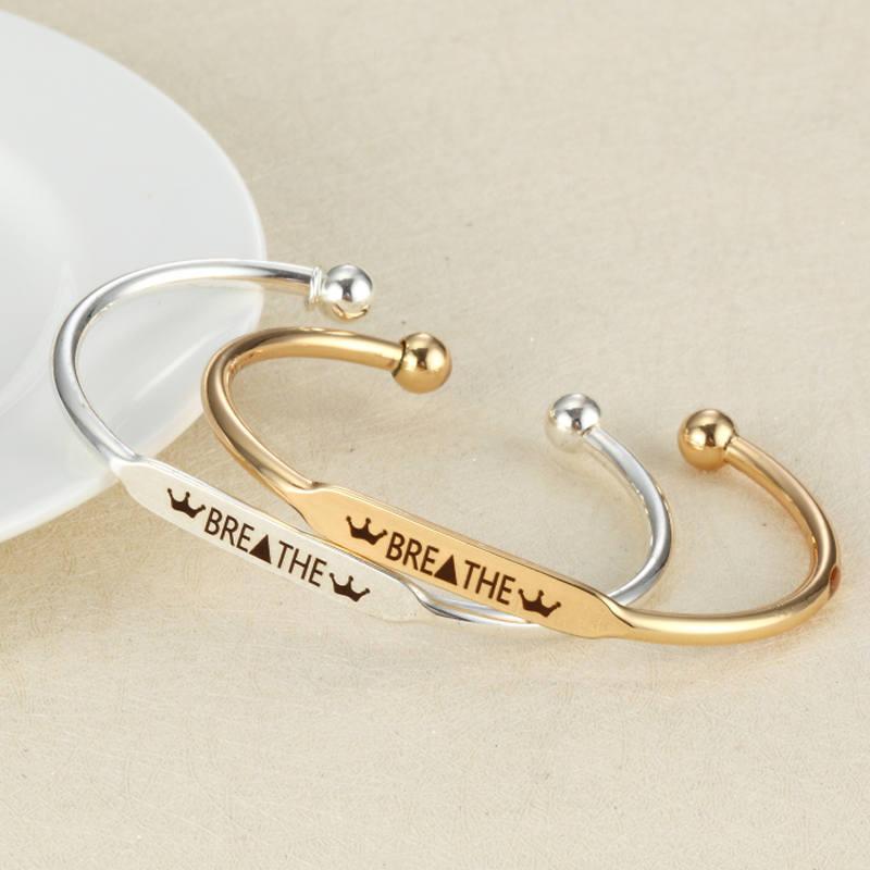 Bangle 10pcs/lot Engraved BREATHE Positive Inspirational Quote Hand Imprint Cuff Mantra Bracelet For Women Jewelry
Bangle 10pcs/lot Engraved BREATHE Positive Inspirational Quote Hand Imprint Cuff Mantra Bracelet For Women Jewelry