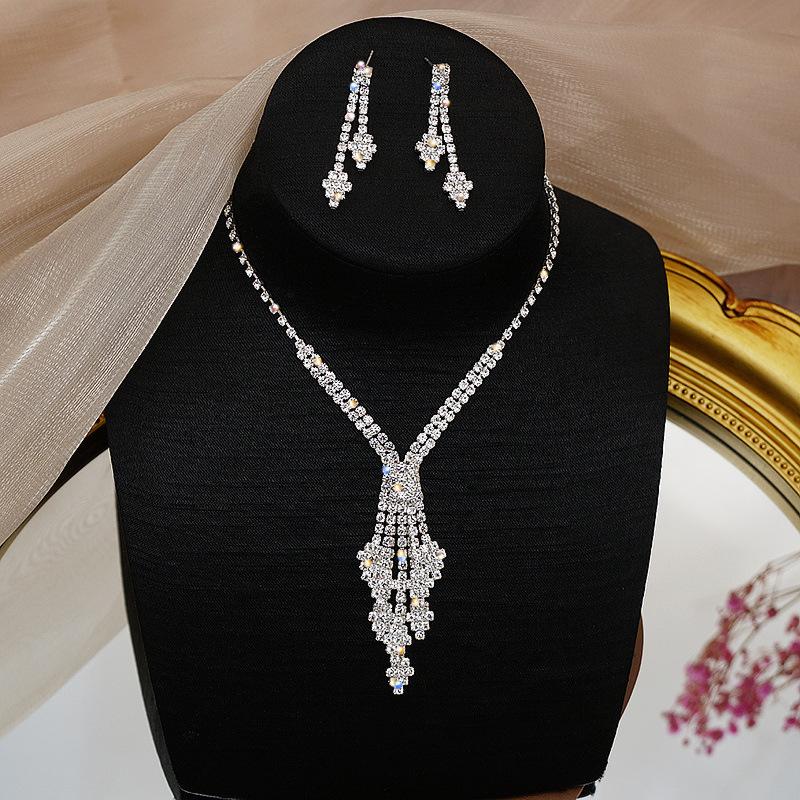 Earrings & Necklace Sets Water Drop Pendant For Women Weddings Bride Jewelry Shiny Geometric Zircon Crystal 2021, Silver
Earrings & Necklace Sets Water Drop Pendant For Women Weddings Bride Jewelry Shiny Geometric Zircon Crystal 2021, Silver