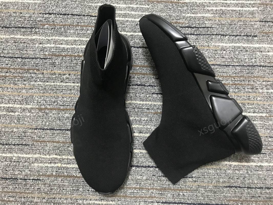 2020 black Sock Shoe Men And Women Casual Shoe Speed Socks Race Runners Slip-on Unisex Black Parent-child shoes Sneakers 35-45
2020 black Sock Shoe Men And Women Casual Shoe Speed Socks Race Runners Slip-on Unisex Black Parent-child shoes Sneakers 35-45