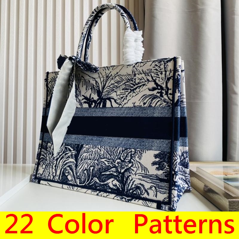 Handbag for women on sale designer summer purses Tote Sacoche nylon Handbags Simple style outdoor casual classical leopard Stripes Textured high-end atmospheric, Ask me for pictures
Handbag for women on sale designer summer purses Tote Sacoche nylon Handbags Simple style outdoor casual classical leopard Stripes Textured high-end atmospheric, Ask me for pictures