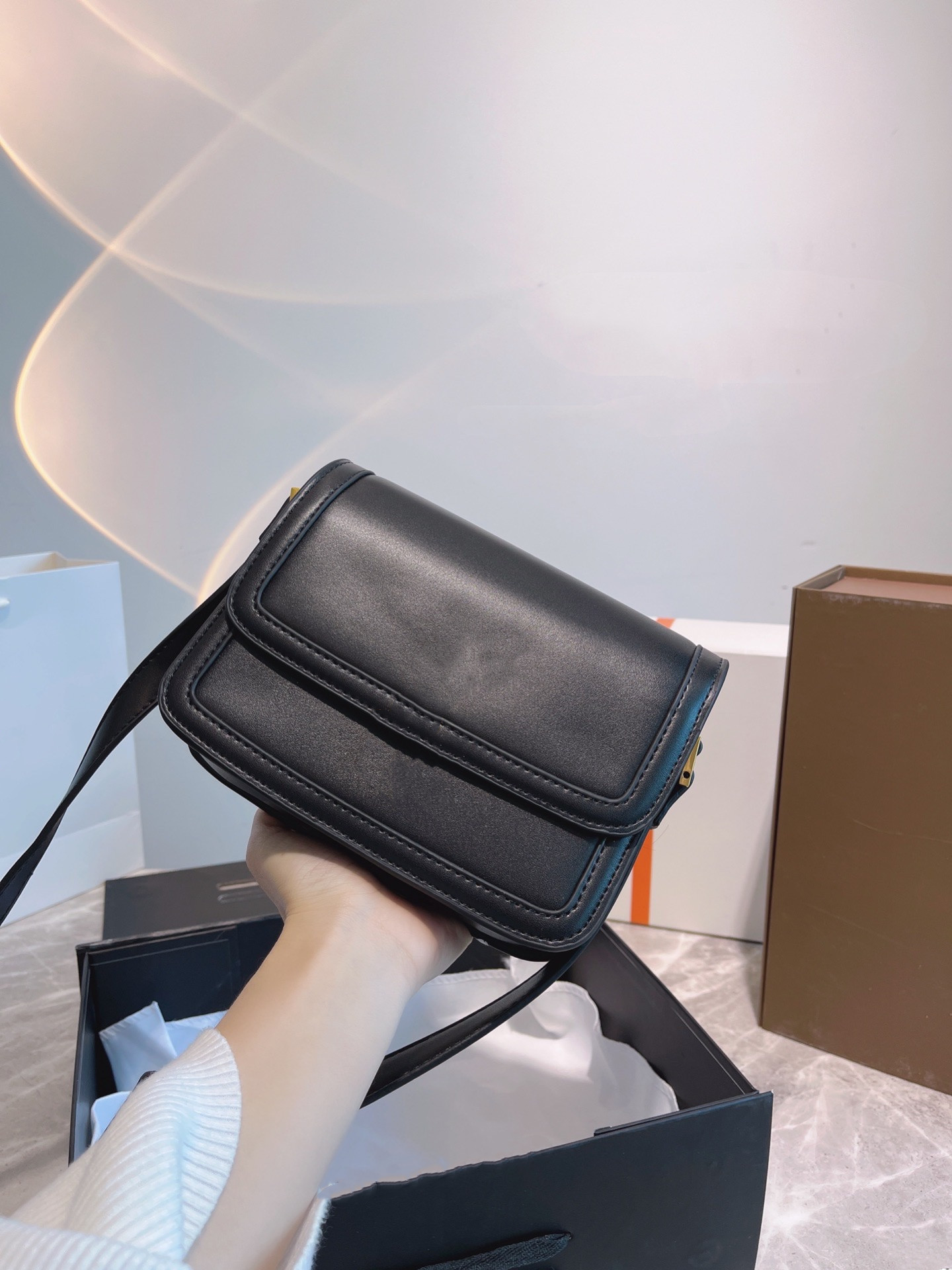 High Quality Fashion Classic bag handbag Women Leather Handbags Womens crossbody VINTAGE Clutch Tote Shoulder embossing Messenger bags, Box
High Quality Fashion Classic bag handbag Women Leather Handbags Womens crossbody VINTAGE Clutch Tote Shoulder embossing Messenger bags, Box