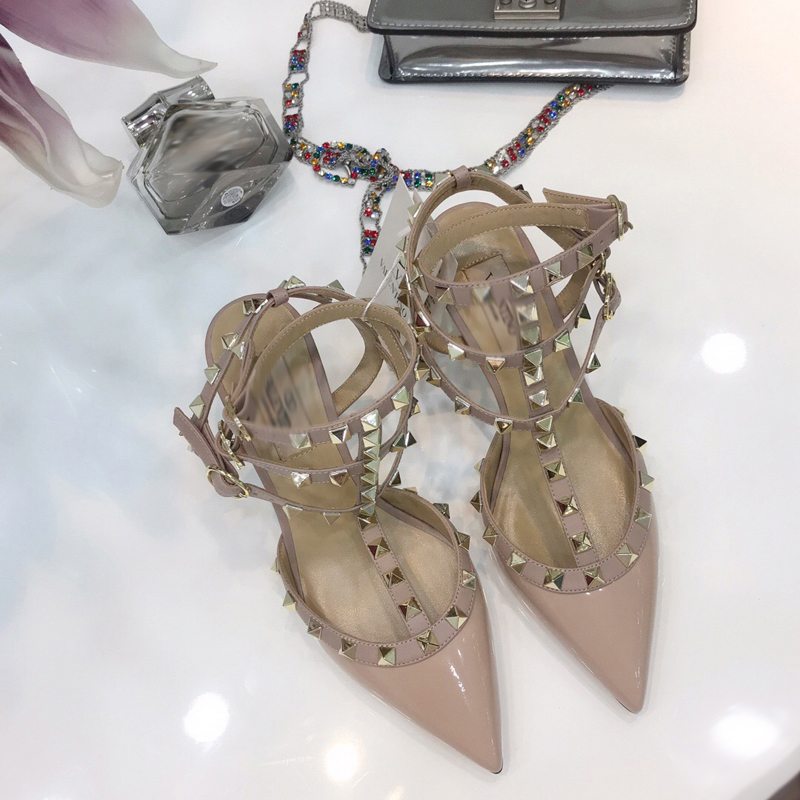 2021 Good Quality Fashion Women Luxurys Designers Shoes Designer Sandals Womens Luxury High Heels Sandal Dress Shoess With Box Size 35-41 -H454, Champagne
2021 Good Quality Fashion Women Luxurys Designers Shoes Designer Sandals Womens Luxury High Heels Sandal Dress Shoess With Box Size 35-41 -H454, Champagne