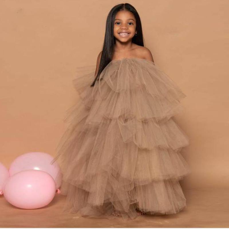 Casual Dresses Cute Tiered Wedding Flower Girl Dress Gowns Ruffle Robe De Fille Fleur Custom Long Kids Party Lush Off Shoulder, Beige
Casual Dresses Cute Tiered Wedding Flower Girl Dress Gowns Ruffle Robe De Fille Fleur Custom Long Kids Party Lush Off Shoulder, Beige
