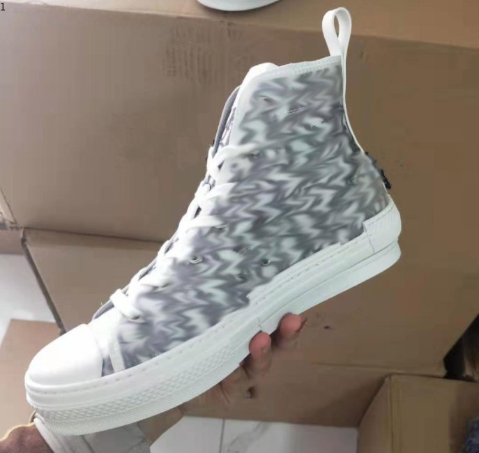 shoes 2021Boys Girls Luxury Fashion Female Designer in pelle con tacco alto Casual Casual Scarpe da uomo per uomo e donna Taglia alta KRA 36-45 kjjj0002
shoes 2021Boys Girls Luxury Fashion Female Designer in pelle con tacco alto Casual Casual Scarpe da uomo per uomo e donna Taglia alta KRA 36-45 kjjj0002