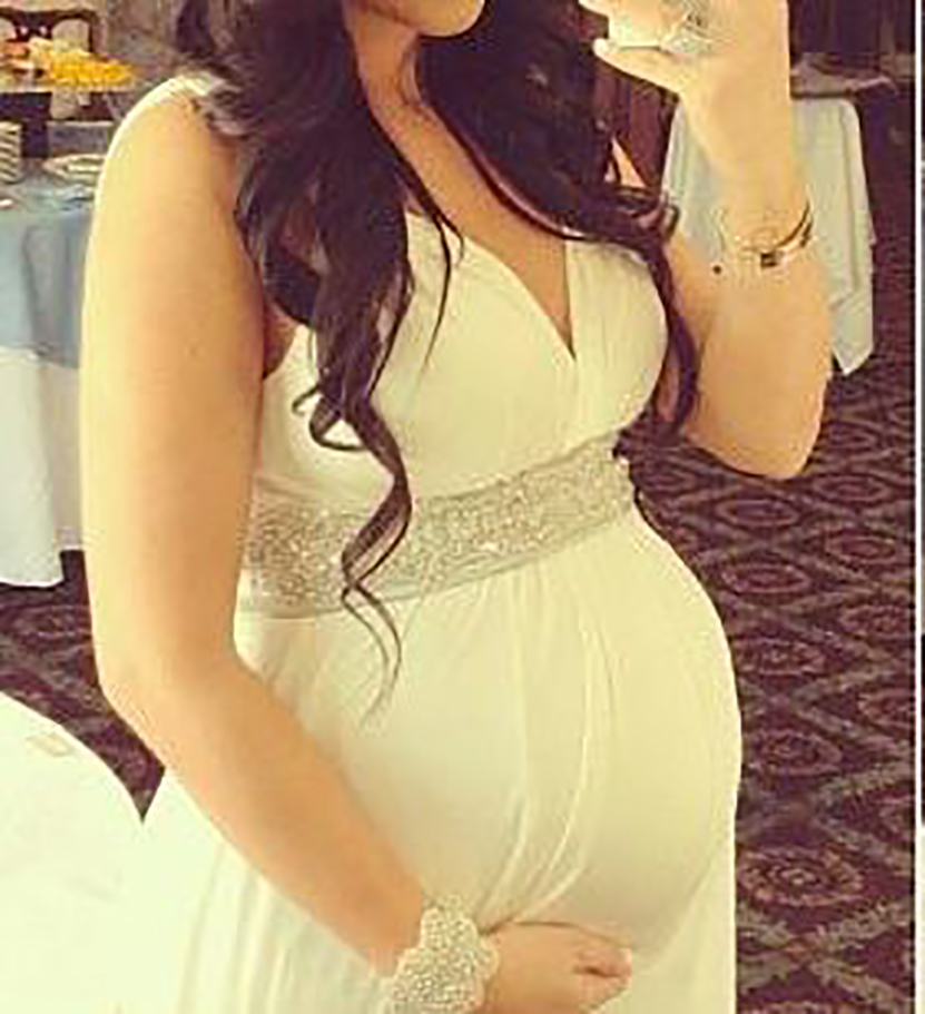 Hot Sales 2021 Maternity Wedding Dresses V-neck Sleeveless Beaded Crystal Rhinestone Floor Length Empire Chiffon Bridal Gowns Custom Made