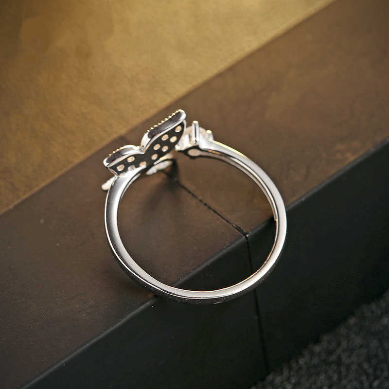 Real Pure Silver Color Jewelry Zircon Butterfly Rings for Women Wedding Finger Open Ring Anillos Anelli P0818
Real Pure Silver Color Jewelry Zircon Butterfly Rings for Women Wedding Finger Open Ring Anillos Anelli P0818