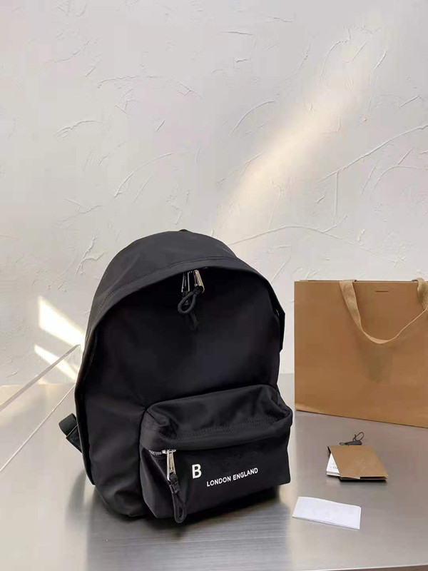 Designer Backpacks Men and Women Luxurys Designers Backpack Nylon Material Shoulder Bag High Quality Purse Student School Bags with Bblogo, Black
Designer Backpacks Men and Women Luxurys Designers Backpack Nylon Material Shoulder Bag High Quality Purse Student School Bags with Bblogo, Black