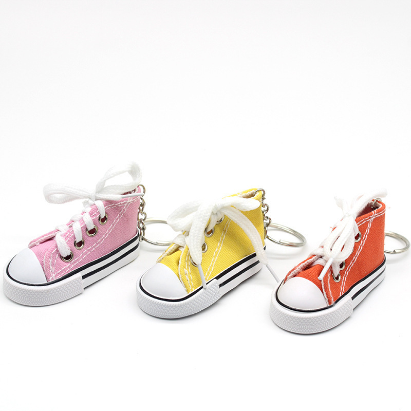 3D Novelty Canvas Sneaker Tennis Shoe Keychain Key Chain Party Jewelry Simulation Sport Shoes Pendant Gift
3D Novelty Canvas Sneaker Tennis Shoe Keychain Key Chain Party Jewelry Simulation Sport Shoes Pendant Gift