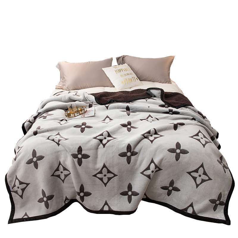 3D embossed flower fleece blanket brown flannel bed sheet warm soft Winter throw mink velvet home textile
3D embossed flower fleece blanket brown flannel bed sheet warm soft Winter throw mink velvet home textile