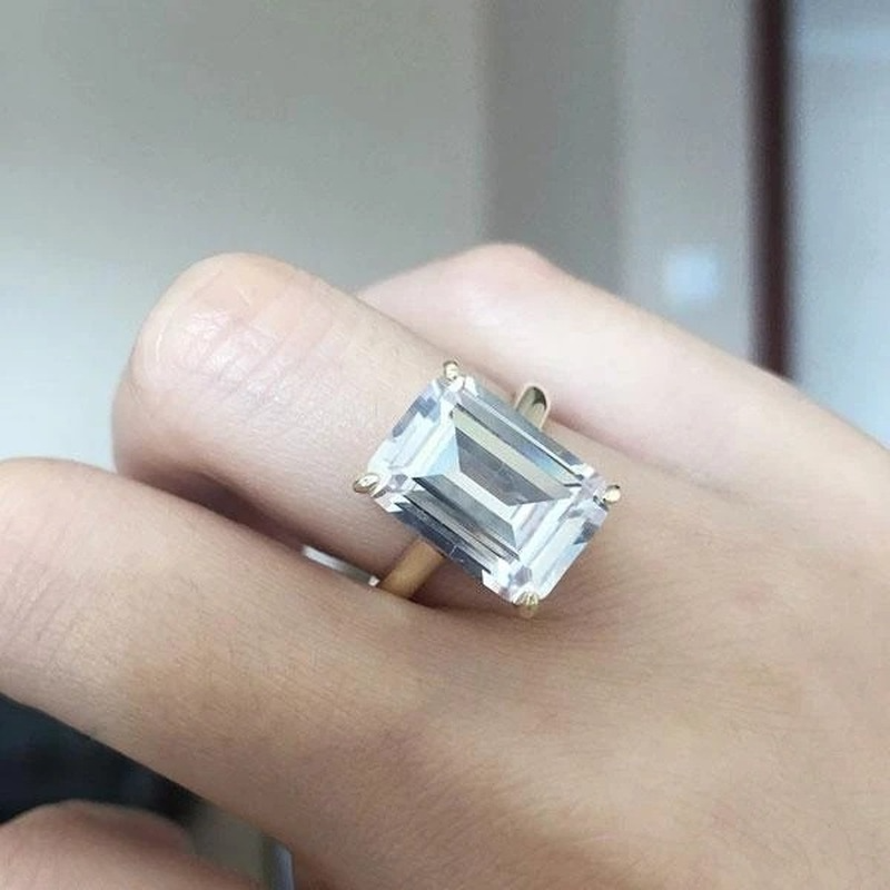 Fashions Women Sterling Silver 925 Jewellery Classic Engagement Ring Emerald Cut Diamond Ring