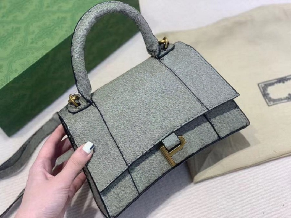 Classic High Quality Luxury Designer Totes Womens Shlouder Bag Handbag Fashion Crossbodys Bags Handbags Purse fFee Ship, 1 #658575
Classic High Quality Luxury Designer Totes Womens Shlouder Bag Handbag Fashion Crossbodys Bags Handbags Purse fFee Ship, 1 #658575