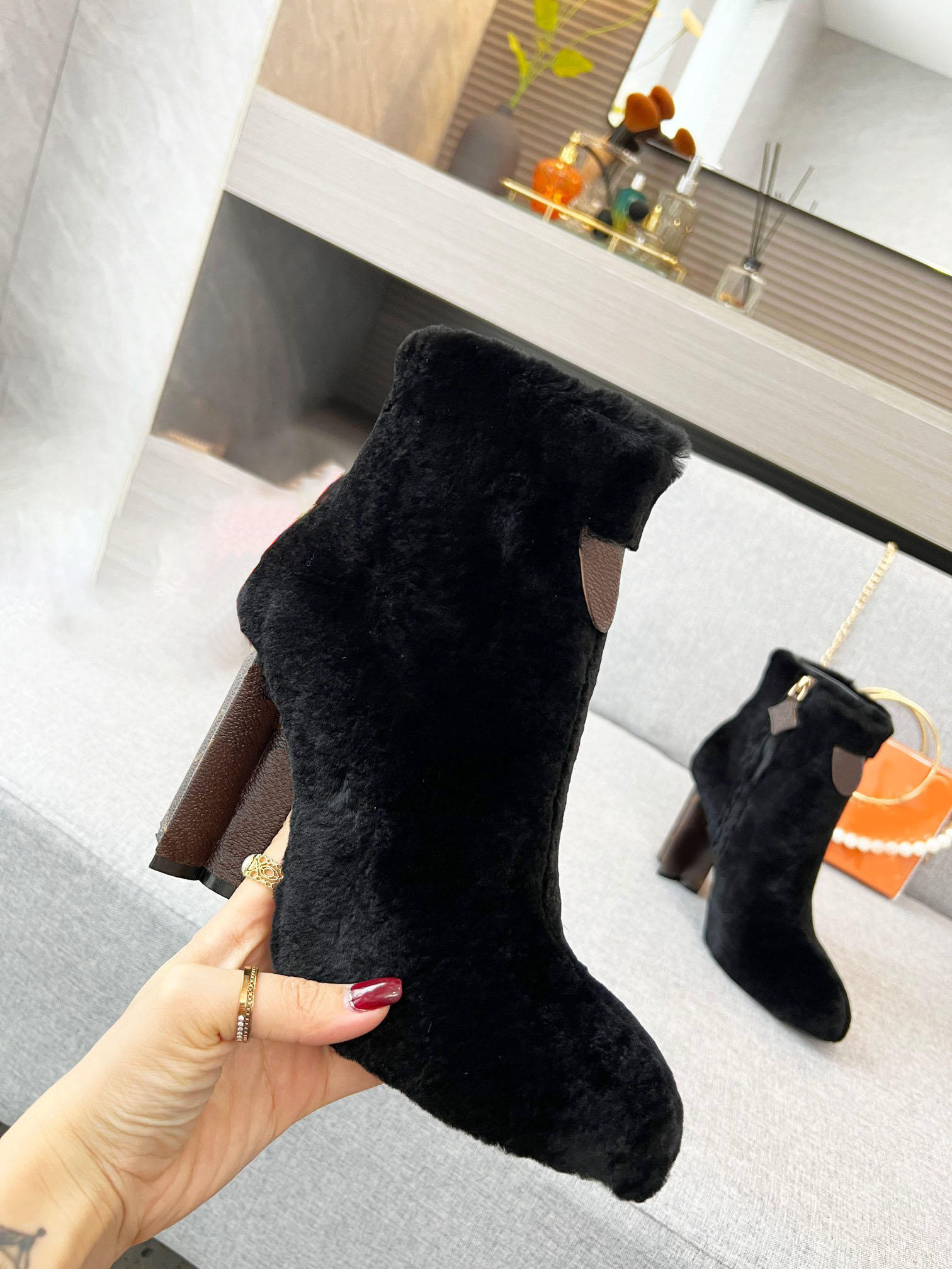 2021 catwalk autumn and winter woolen high heels leather lining multicolor versatile size 34-42