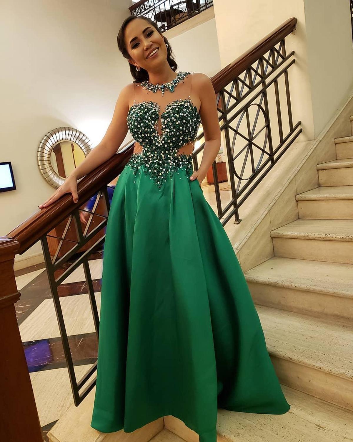 2021 New Elegant Sheer Neck Long Evening Es Green Formal Beading Crystal Satin Sexy Party Prom Gowns Vestidos De Noiva Cptn, Ivory
2021 New Elegant Sheer Neck Long Evening Es Green Formal Beading Crystal Satin Sexy Party Prom Gowns Vestidos De Noiva Cptn, Ivory