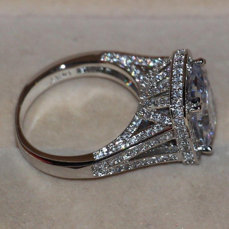 Size 5-11 Luxury Jewelry 8CT Big Stone White sapphire 14kt white gold filled GF Simulated Diamond Wedding Engagement Band Ring lovers gift
Size 5-11 Luxury Jewelry 8CT Big Stone White sapphire 14kt white gold filled GF Simulated Diamond Wedding Engagement Band Ring lovers gift