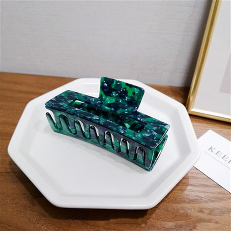 New Large Acrylic Women Hair Claws Clamps Tortoiseshell Leopard Hair Clips Retro Make up Hairgrips For Women Hair Accessories C3