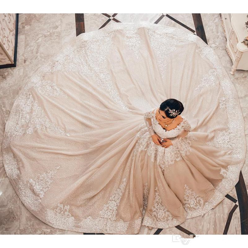 Arabic Rose Gold Sparkly Dresses Lace Beaded Long Sleeves Bridal Dress Vintage Sexy Chapel Train Wedding Gowns Robe De Mariee