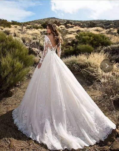2020 new bridal wedding dress European and American women's long-sleeved one-shoulder simple
