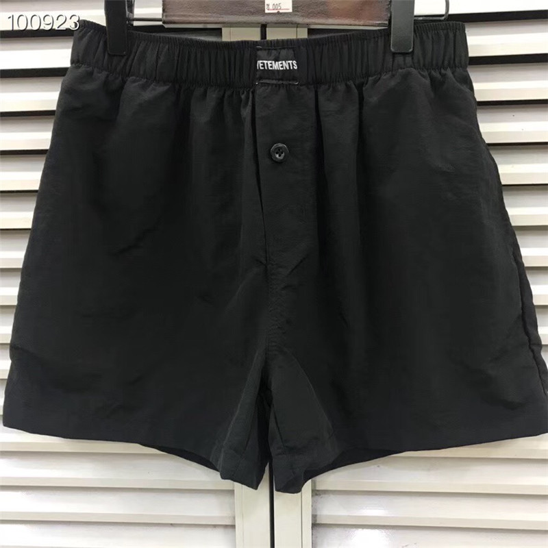 2021 Ss New Hot Hip Hop High Quality Casual Men Women Vetements Shorts Stretch Patch Black H32f
2021 Ss New Hot Hip Hop High Quality Casual Men Women Vetements Shorts Stretch Patch Black H32f