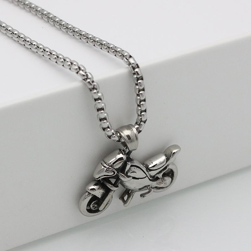 Pendant Necklaces Women Retro Gothic Punk Motorcycle Design Necklace For Men Jewelry Accessories Party Gift Fashion, Silver
Pendant Necklaces Women Retro Gothic Punk Motorcycle Design Necklace For Men Jewelry Accessories Party Gift Fashion, Silver