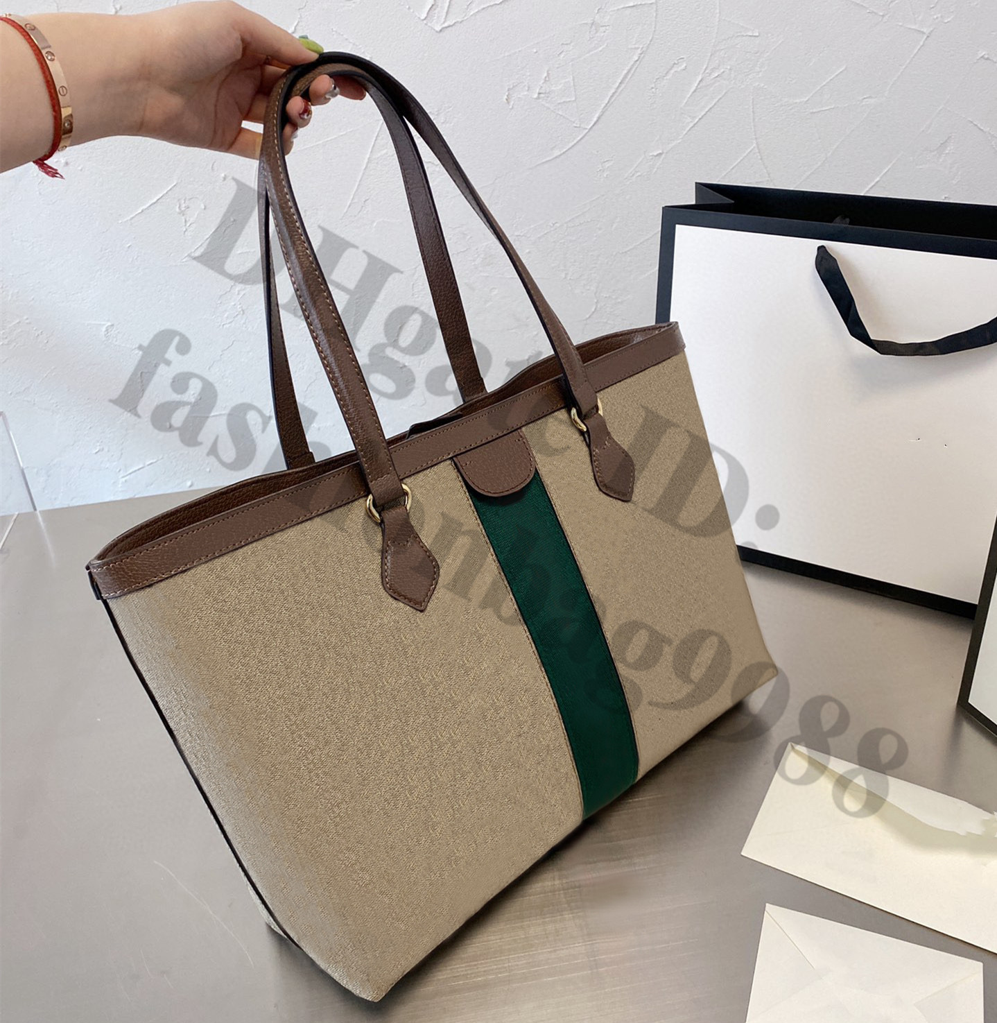 Luxury High Capacity Mother Totes Hand Bags Ladies Genuine Leather Designs Brand Big L size Handbags Armpit bag For Young Woman Women Handbag Lady Shopping Pochette, Make up the difference
Luxury High Capacity Mother Totes Hand Bags Ladies Genuine Leather Designs Brand Big L size Handbags Armpit bag For Young Woman Women Handbag Lady Shopping Pochette, Make up the difference