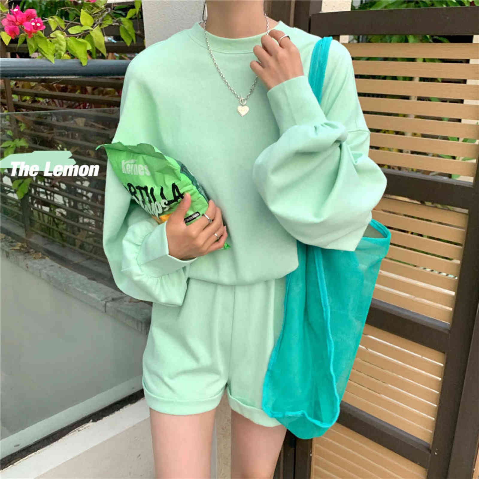 spring Korean candy color loose long-sleeved t-shirt + casual shorts suit women 211106