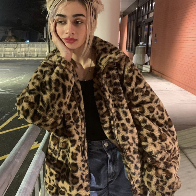 2021 Brown Vintage Flannel Sexy Leopard Zip Up Sweatshirt Women Winter Coat Stand Collar Loose Oversized New Fashion Girls Plus Size 1zuq
2021 Brown Vintage Flannel Sexy Leopard Zip Up Sweatshirt Women Winter Coat Stand Collar Loose Oversized New Fashion Girls Plus Size 1zuq