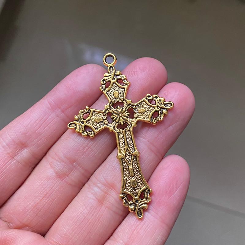 Charms 12pcs 56x37mm Punk Goth Gothic Cross Pendants Antique Gold Tone Jewelry Making DIY Bracelet Necklace Handmade Craft, Bronze;silver
Charms 12pcs 56x37mm Punk Goth Gothic Cross Pendants Antique Gold Tone Jewelry Making DIY Bracelet Necklace Handmade Craft, Bronze;silver