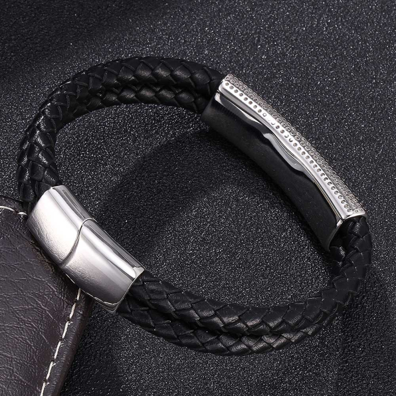Cool Stainless Steel Charm Genuine Leather Bracelet