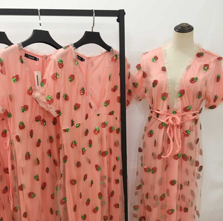 Plus size 5XL Women Black Pink Strawberry Sequined Dress v-neck Sweet Elegant Evening Party Formal Classy Maxi 210623