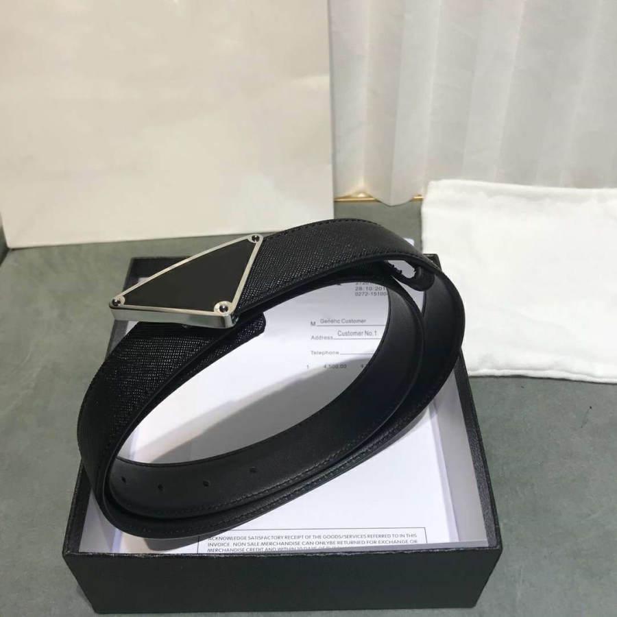 Belt for Man Woman Fashion Letter Design Men Womens Belts Genuine Cowhide 9 Color High Quality with Box
Belt for Man Woman Fashion Letter Design Men Womens Belts Genuine Cowhide 9 Color High Quality with Box