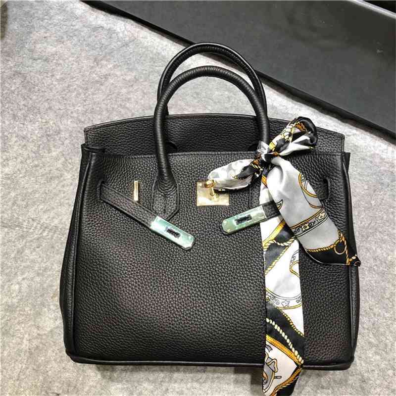 Women Luxurys Designers Bags 2021 Straight leather home with one portable High-quality Factory Designer Handbag Handbags Totes Crossbody Bag
Women Luxurys Designers Bags 2021 Straight leather home with one portable High-quality Factory Designer Handbag Handbags Totes Crossbody Bag