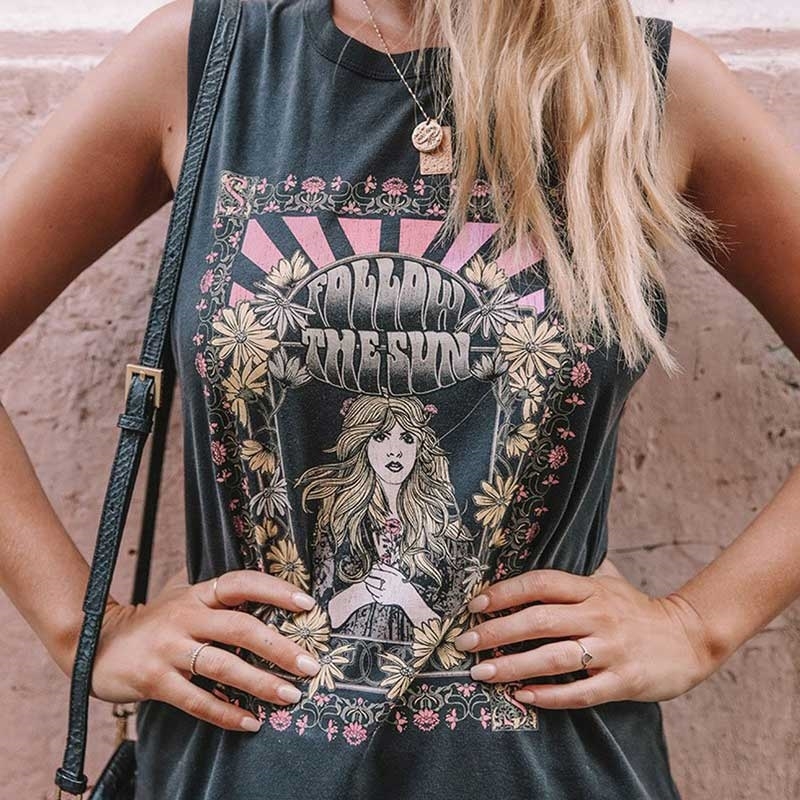 VINTAGE INSPIRED follow the sun Tee black boho t shirt O-neck spring summer new tops women short sleeve chic women t-shirts 210306