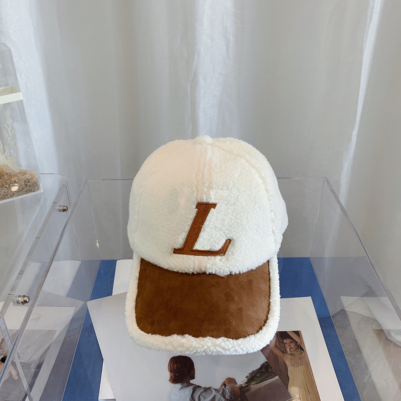 Baseball cap Luxurys Designers Hat men's and women's winter knitted thickened Plush sun hats high quality 2 colors good, Box
Baseball cap Luxurys Designers Hat men's and women's winter knitted thickened Plush sun hats high quality 2 colors good, Box