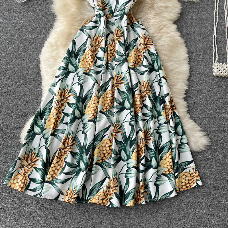 DEAT Women Printing Hollow Out Sandy Beach Dress V-Neck Sleeveless Arrivals Temperament Fashion Spring Summer 11D612 210709