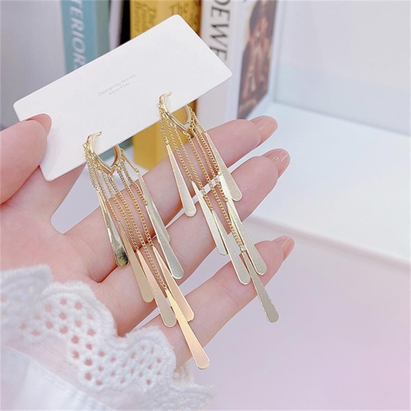 Dangle & Chandelier 2022 Arrive Fashion Atmosphere Long Tassel Earring For Women Romantic Lady Elegant Drop Earrings Fine Jewelry Accessorie, Silver
Dangle & Chandelier 2022 Arrive Fashion Atmosphere Long Tassel Earring For Women Romantic Lady Elegant Drop Earrings Fine Jewelry Accessorie, Silver