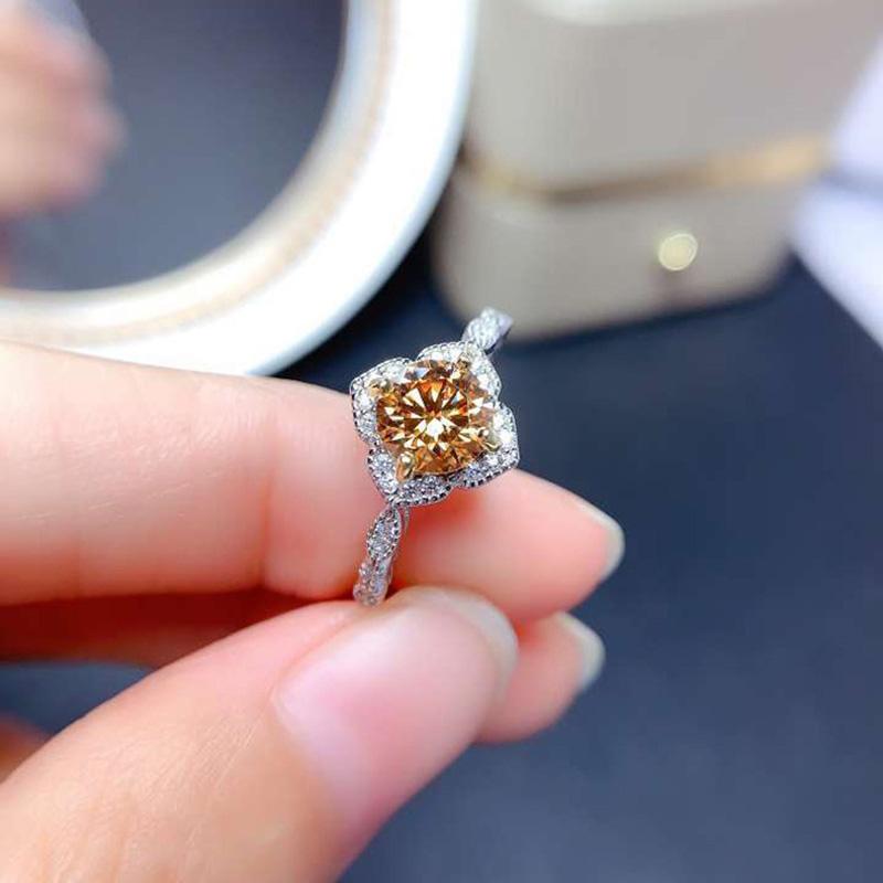 Cluster Rings KOFSAC Romantic Flower Women Engagement Ring 925 Sterling Silver Wedding Jewelry Shining Zircon 2021 Lady Fashion Gifts
Cluster Rings KOFSAC Romantic Flower Women Engagement Ring 925 Sterling Silver Wedding Jewelry Shining Zircon 2021 Lady Fashion Gifts