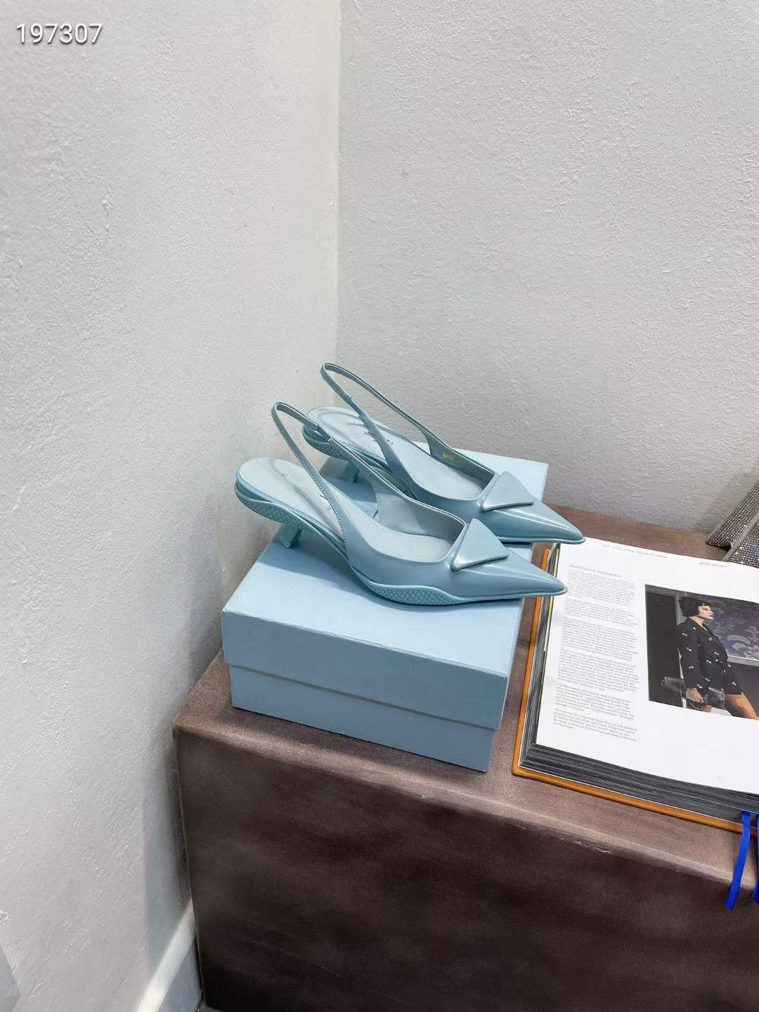 2022 Letter Bow Knot High Heel Shoes Women Runway Pointed Toe Low Heel Shoes Woman Gladiaor Sandals Lady Brand Design Mesh Flat Shoes 0624, 03
2022 Letter Bow Knot High Heel Shoes Women Runway Pointed Toe Low Heel Shoes Woman Gladiaor Sandals Lady Brand Design Mesh Flat Shoes 0624, 03