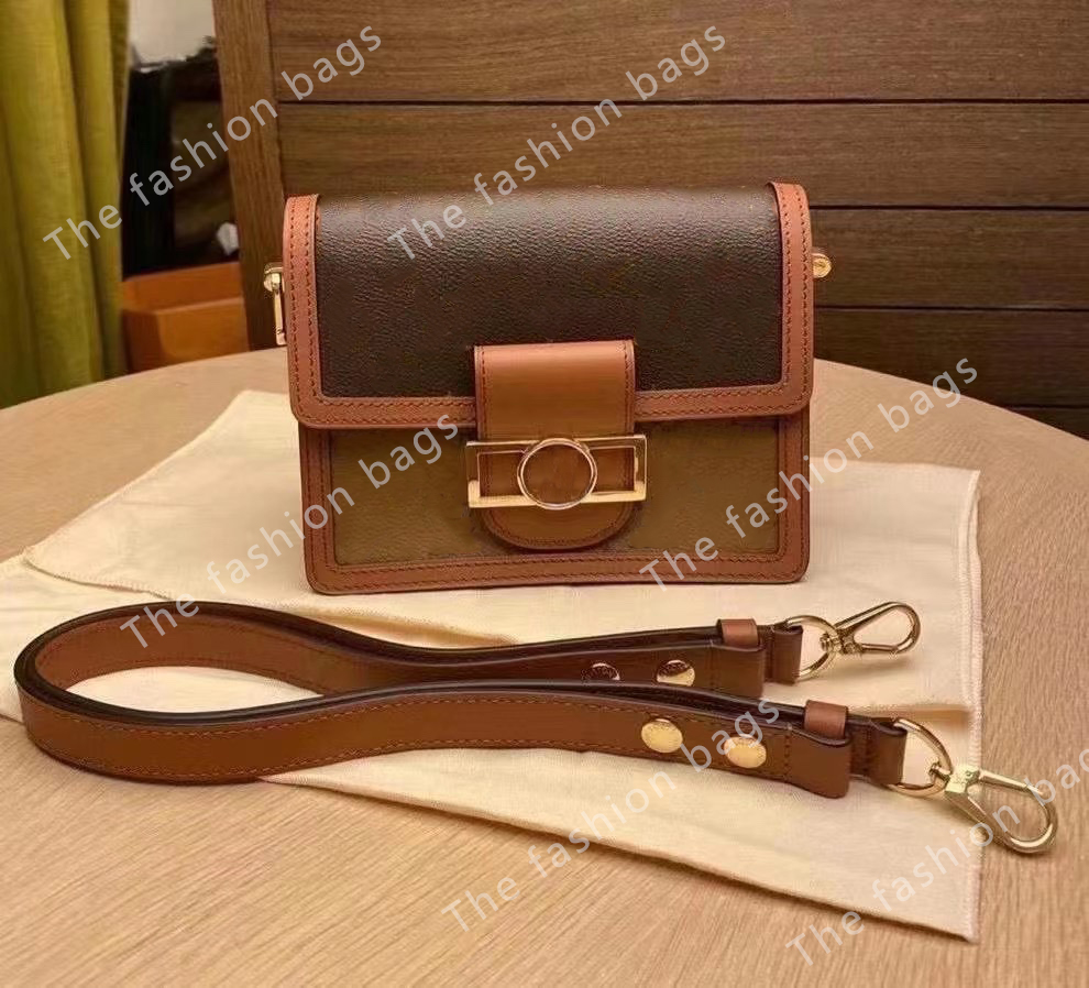 2021 Women DAUPHINEE 25CM Luxurys Designers Bags Crossbody Bag Lady Chain Messenger Tote Bag Handbags Bags Womens Totes Bag 001, Make up other diffrient
2021 Women DAUPHINEE 25CM Luxurys Designers Bags Crossbody Bag Lady Chain Messenger Tote Bag Handbags Bags Womens Totes Bag 001, Make up other diffrient