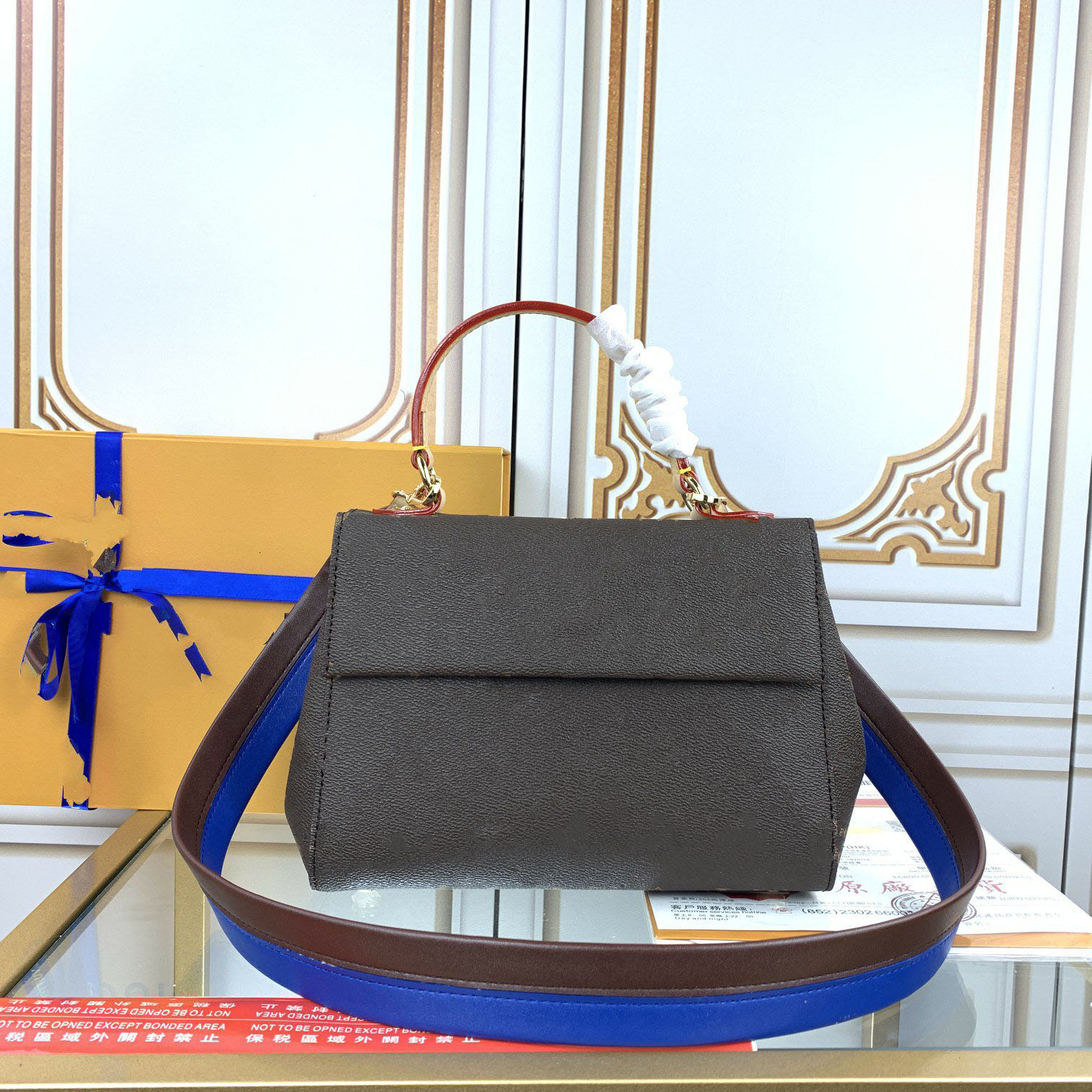 CLUNY BB Tote Bag Designers Handbags Fashion Bags Women Handbag Luxury Crossbody Letter Printed, Blue
CLUNY BB Tote Bag Designers Handbags Fashion Bags Women Handbag Luxury Crossbody Letter Printed, Blue