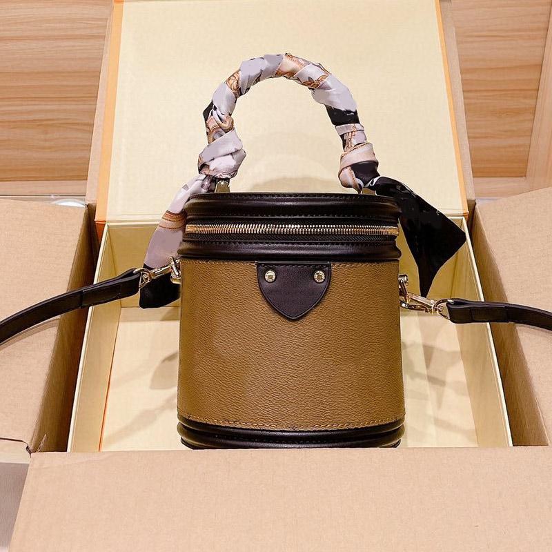 Bucket Bag Woman Bag Leather Handbag Fashion Zipper Adjustable Shoulder Strap Lock Metal Genuine Leather Letter Canvas Fabric
Bucket Bag Woman Bag Leather Handbag Fashion Zipper Adjustable Shoulder Strap Lock Metal Genuine Leather Letter Canvas Fabric