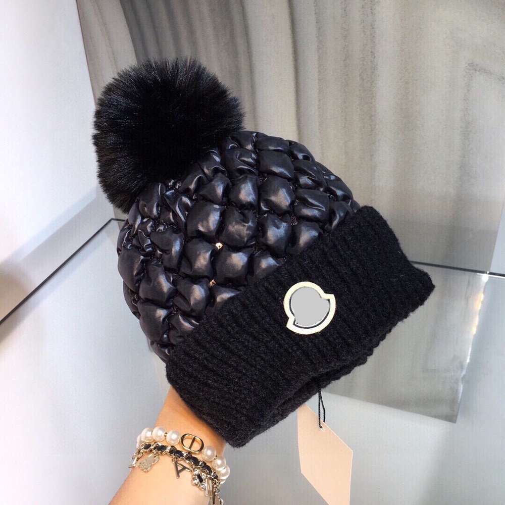 Winter Ball Knitted Hat For Men Women Fashion Hip Hop Letter Skull Beanie Caps Casual Warm Thick Wool Leather Cap, Make up the freight
Winter Ball Knitted Hat For Men Women Fashion Hip Hop Letter Skull Beanie Caps Casual Warm Thick Wool Leather Cap, Make up the freight
