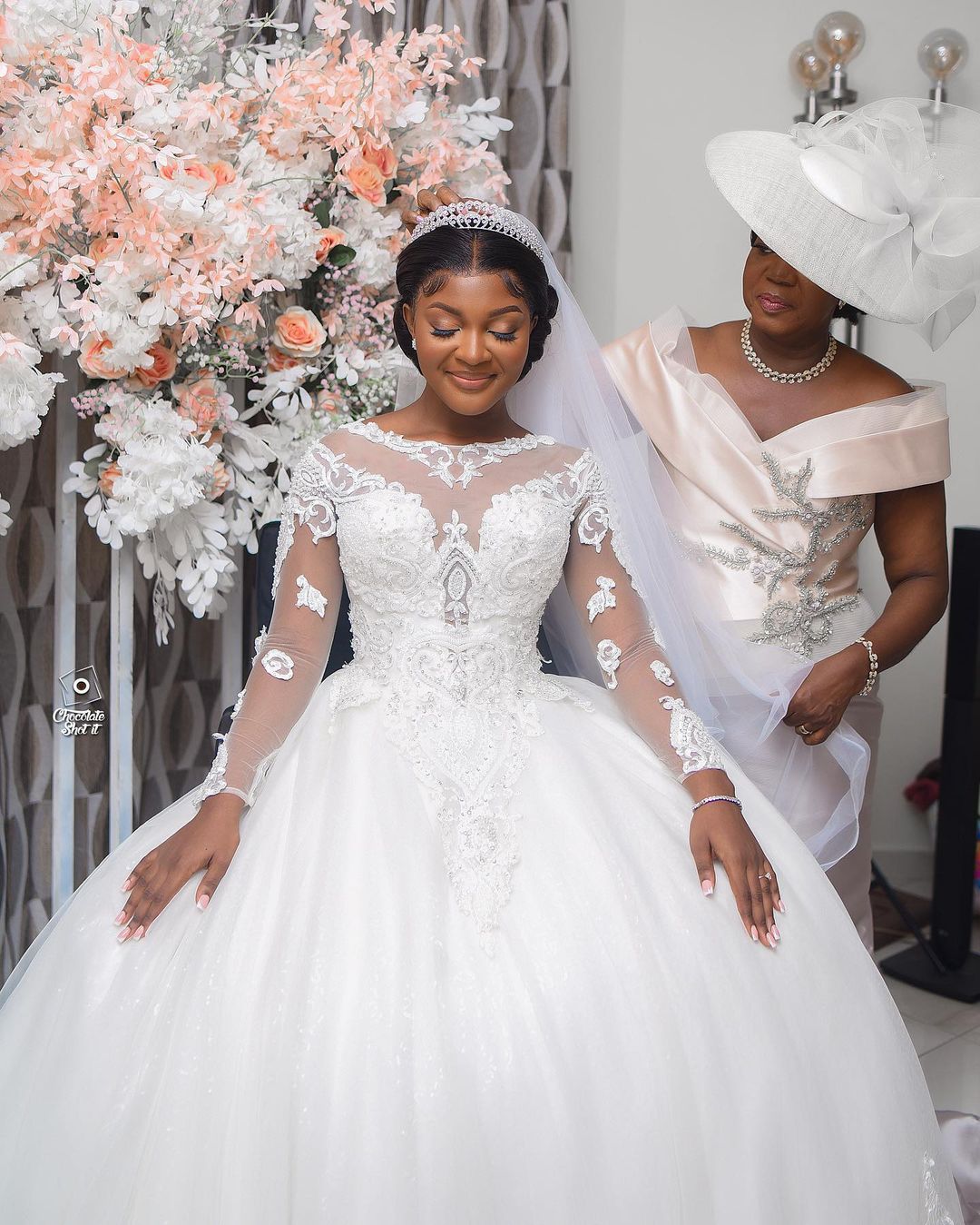 plus size arabic aso ebi sheer neck lace wedding dress beaded crystals long sleeves bridal gowns dresses zj257