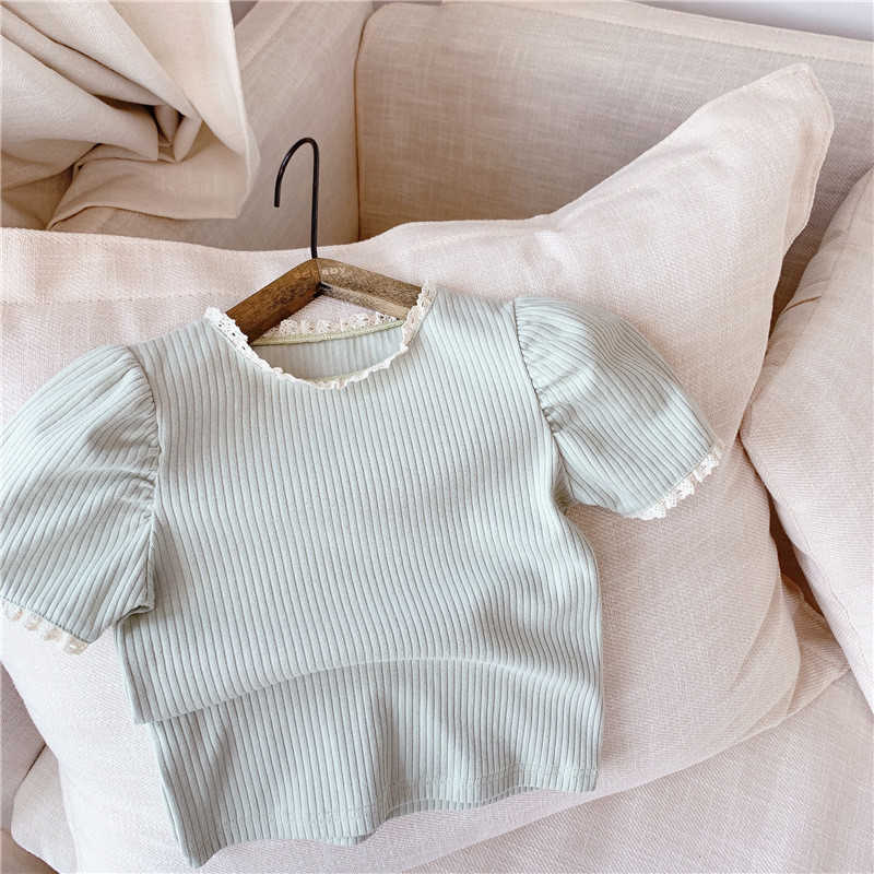 Summer Korean Style Girls Short-sleeved T-shirts Lace Baby cuffs Tops Pure Color Toddlers Kids Children Tees 210615, Green g0355
Summer Korean Style Girls Short-sleeved T-shirts Lace Baby cuffs Tops Pure Color Toddlers Kids Children Tees 210615, Green g0355