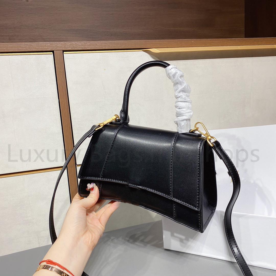 High Quality B luxurys designers bags Fashion womens CrossBody 2021 bag Handbag ladies Shoulder Bag purse Bags Handbags Totes bag Hobos Bags, No bags
High Quality B luxurys designers bags Fashion womens CrossBody 2021 bag Handbag ladies Shoulder Bag purse Bags Handbags Totes bag Hobos Bags, No bags