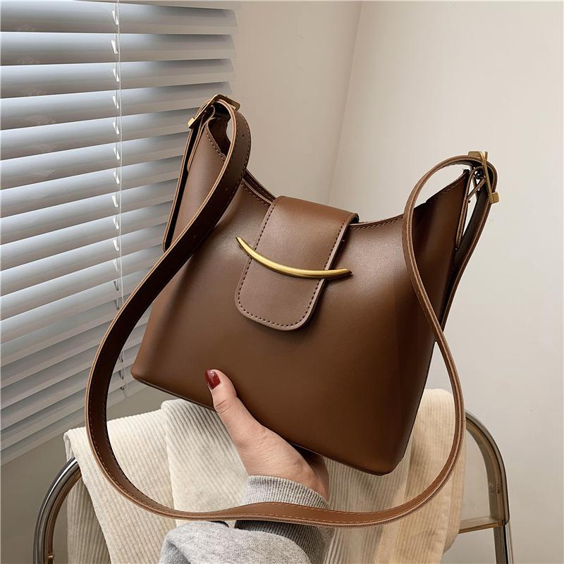 Bucket bag 2021 Fashion New High-quality PU Leather Women's Designer Handbag Shoulder Messenger Bag, Black
Bucket bag 2021 Fashion New High-quality PU Leather Women's Designer Handbag Shoulder Messenger Bag, Black
