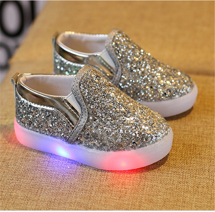 Baby Kids Sneakers New Children Slides Korean Sequin LED Bright Lights For Childrens Unisex Casual Shoes Fashion Footwear XJ260303