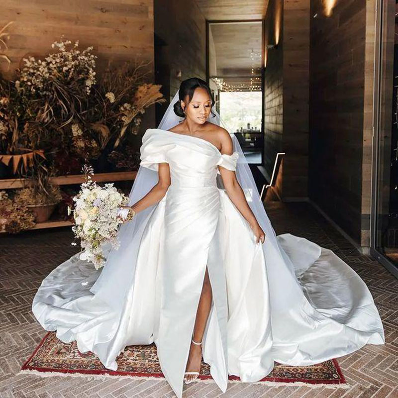 Amazing Mermaid Wedding Dresses With Detachable Train Bridal Gowns Off The Shoulder Neck Side Split Trumpet Satin robe de mariée