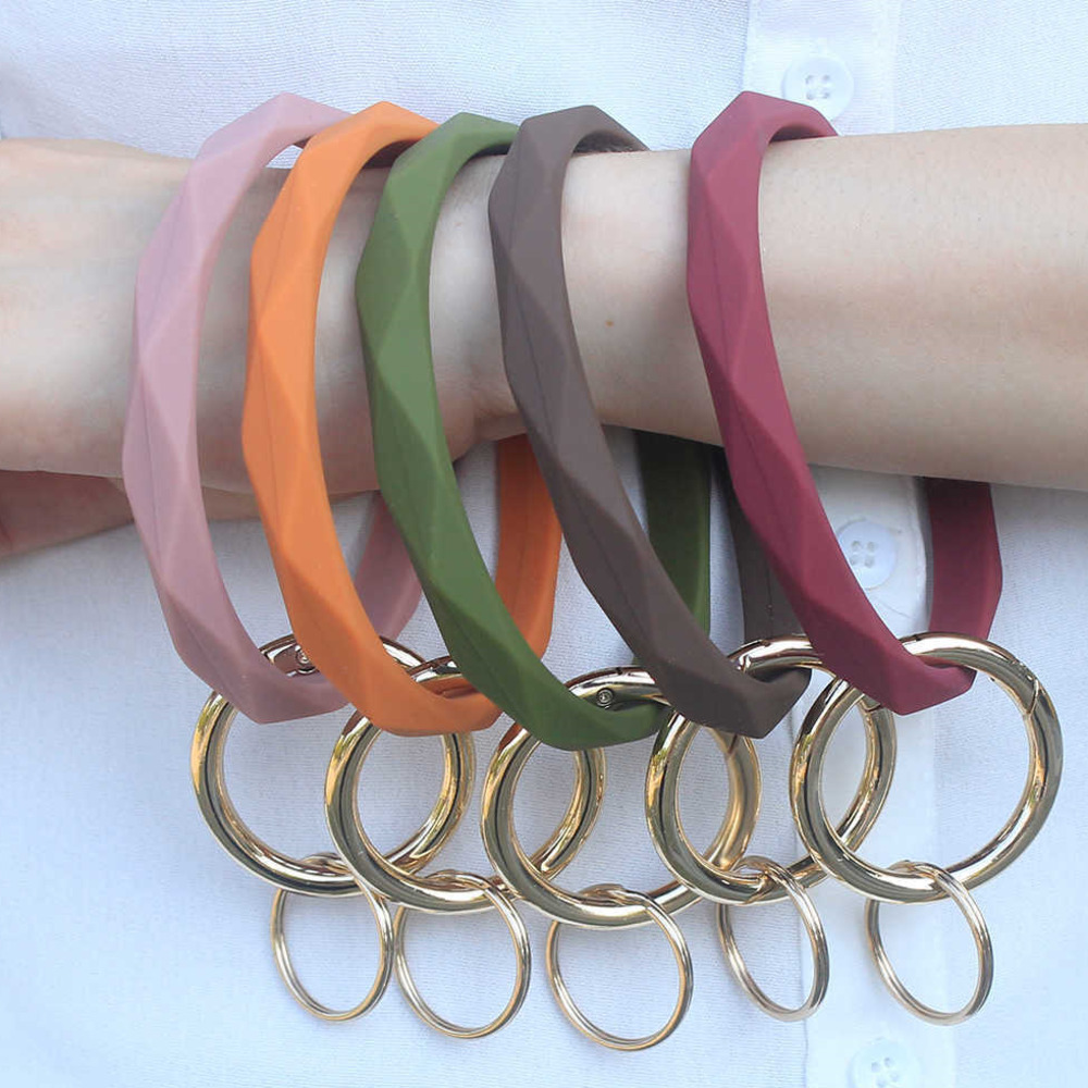 10PCS Diamond-shaped silicone bracelet bangle key ring metal big circle loop wristband Tiktok keychain solid elegent bracelets purse bag charms hanging G68RBYW, Wine red
10PCS Diamond-shaped silicone bracelet bangle key ring metal big circle loop wristband Tiktok keychain solid elegent bracelets purse bag charms hanging G68RBYW, Wine red