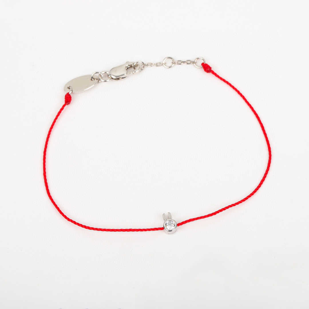 Hot Brand Pure 925 Sterling Silver Jewelry Silver Chain Gold Color Rabbit Bracelet Party Wedding Jewelry Thin Red Rope Bracelet
Hot Brand Pure 925 Sterling Silver Jewelry Silver Chain Gold Color Rabbit Bracelet Party Wedding Jewelry Thin Red Rope Bracelet